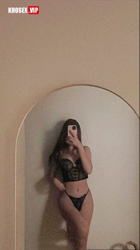 Clip sex gái việt Chloeeeeecreamy mê tây cặc dài bị địt lút cán sâu tận tử cung - Hình 09