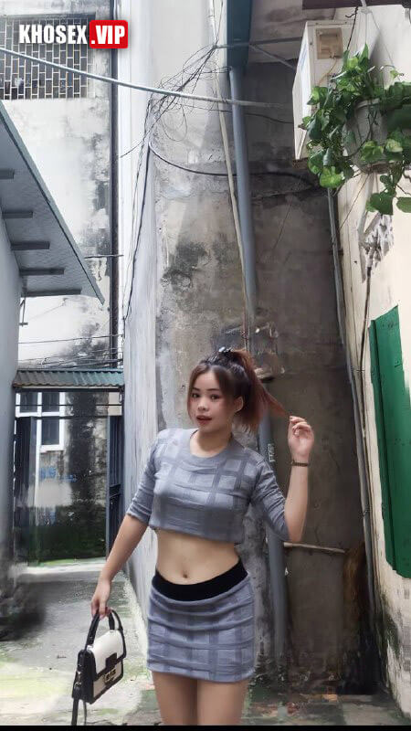 Chịch em rau mình dây bướm múp không lông rên la - Hình 01