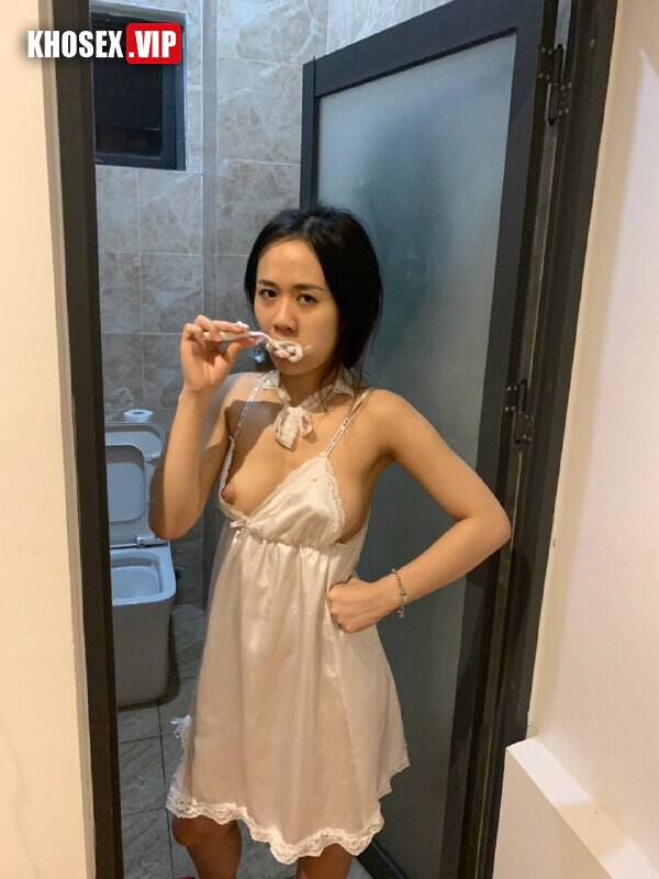 Clip Sex Em Tiktoker Mlinhh loli vú ngon địt cực sung với bạn trai (Full Clip) - Hình 03