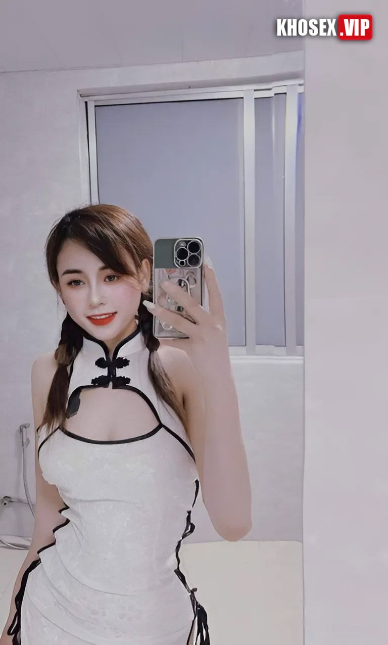 Clip sex check hàng em Tiểu Long Nữ ngây thơ dễ thương - Hình 02