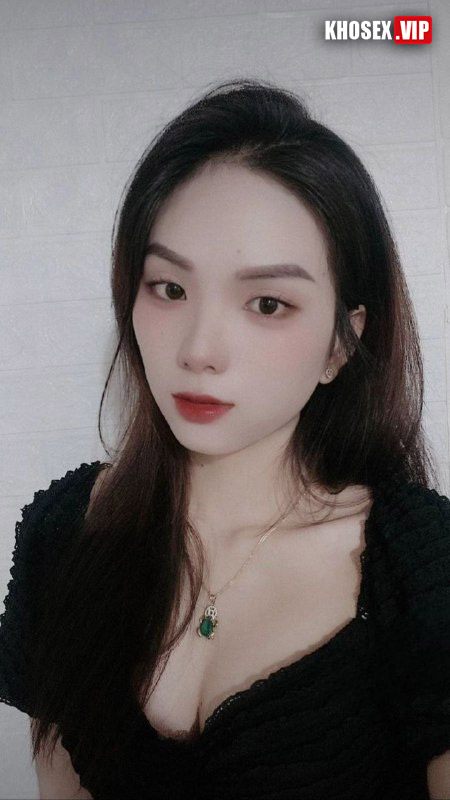 Clip sex Em đeo kính váy xanh xinh dâm dáng ngon cực Hot (Full Clip + Pic) - Phần 2 - Hình 01