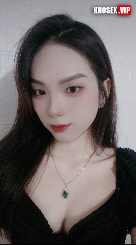 Clip sex Em đeo kính váy xanh xinh dâm dáng ngon cực Hot (Full Clip + Pic) - Phần 2 - Hình 02