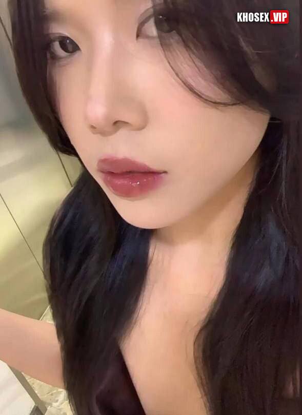 Clip sex Người mẫu Huỳnh Dương Nhã My bú cu địt nhau cực dâm (Full Clip + Pic) - Hình 04