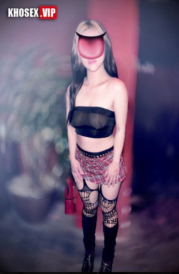 Đi Bar gạ địt em gái dâm body múp ngon (Full Clip + Pic) - P2 - Hình 01