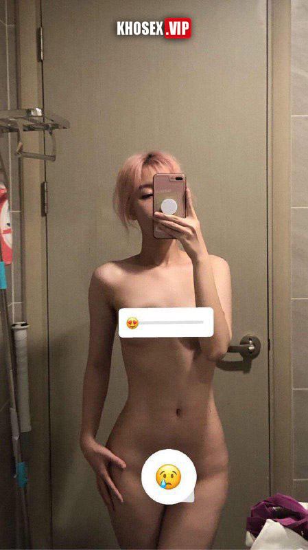 Địt em tóc hồng loli rên rỉ cực nứng - Hình 01