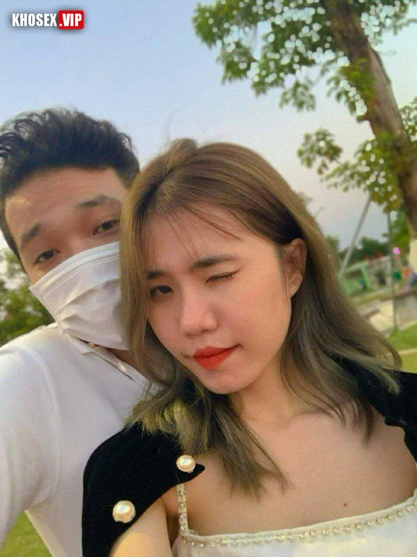 Em đang rửa chén mà anh vén váy đòi chịch - Hình 01