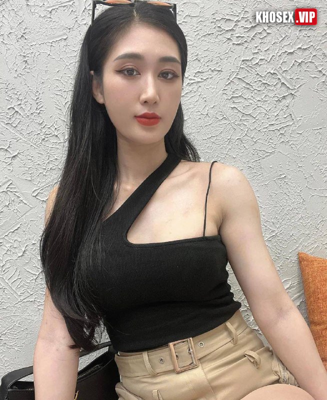 Em gymer Bùi Thu Hằng lộ clip sex địt nhau với người yêu trong khách sạn - Hình 04