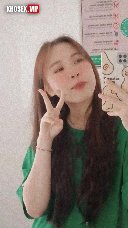 Full Clip Em gái cực xinh lộ clip sex địt nhau với bạn trai – P3 - Hình 02