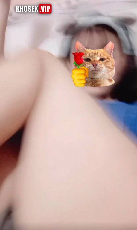 Lộ clip sex em Chúi Chiên lồn múp bị dập rên rỉ - Hình 16