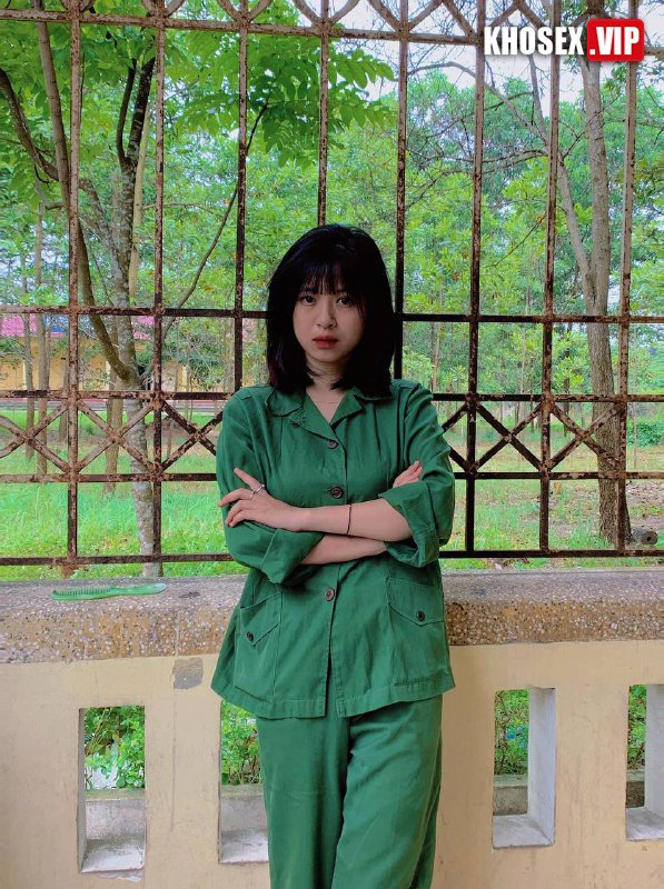 Lộ clip sex em Hồng Khuyên mình dây vú to ngày làm mấy nháy mới đủ - Hình 02