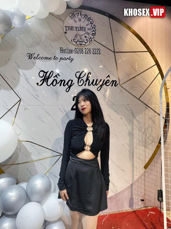 Lộ clip sex em Hồng Khuyên mình dây vú to ngày làm mấy nháy mới đủ - Hình 03