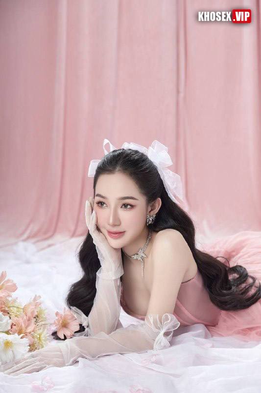 Lộ clip sex em Yến Đỗ cô chủ shop dễ thương (Bản mới update 04-2025) - Hình 05