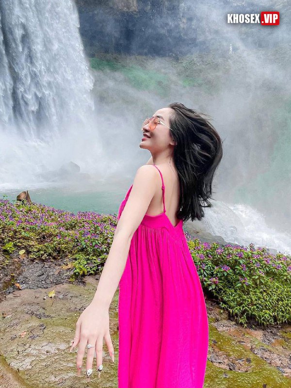 Lộ clip sex em Yến Đỗ cô chủ shop dễ thương (Bản mới update 04-2025) - Hình 10