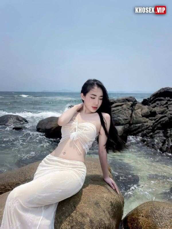 Lộ clip sex em Yến Đỗ cô chủ shop dễ thương (Bản mới update 04-2025) - Hình 13