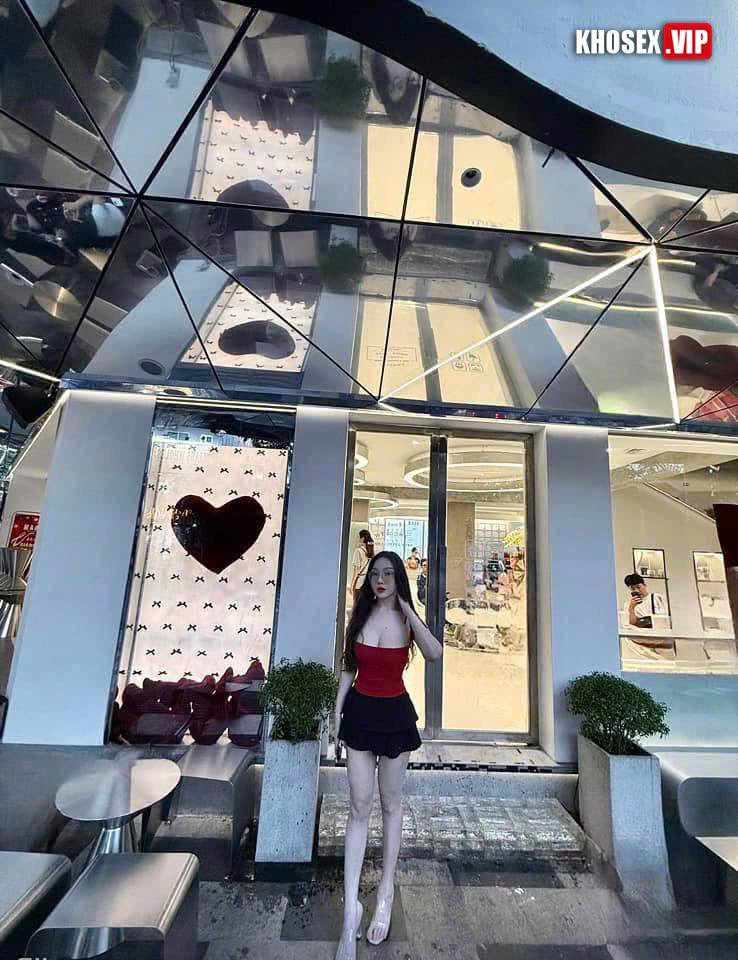 Siêu phẩm Ivy Nguyễn 2k3 dâm đãng vú bự doggy xuất trong nhầy nhụa - Hình 02