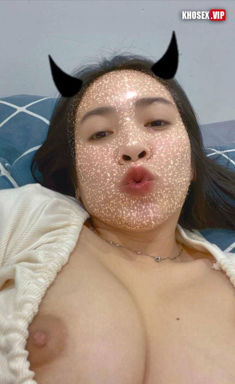 Lộ clip sex Bé Nhi vú to cưỡi ngựa với người yêu rên rỉ - Hình 05