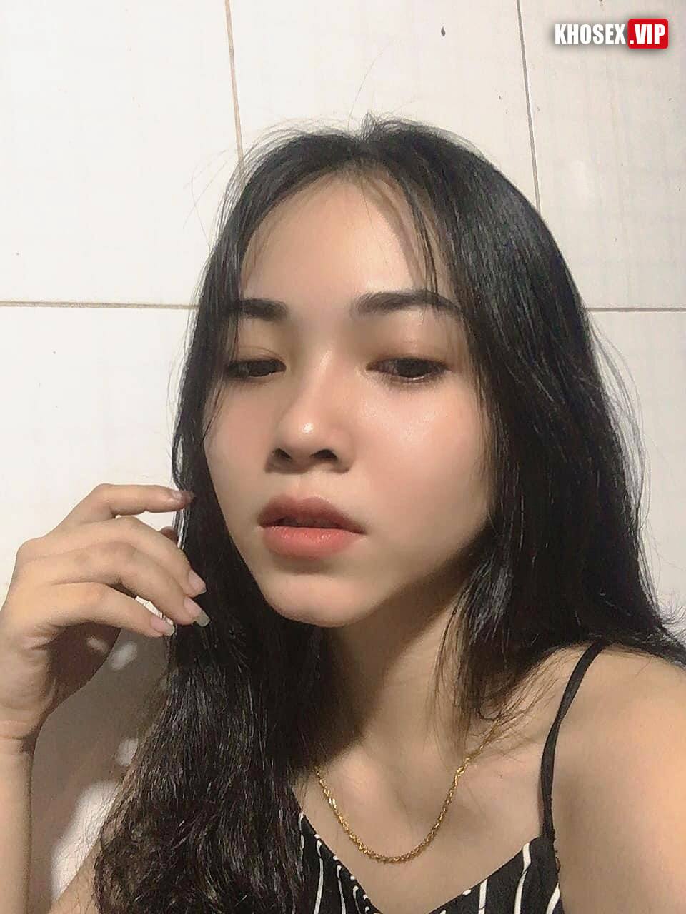 Lộ clip sex Bé Nhi vú to cưỡi ngựa với người yêu rên rỉ - Hình 09