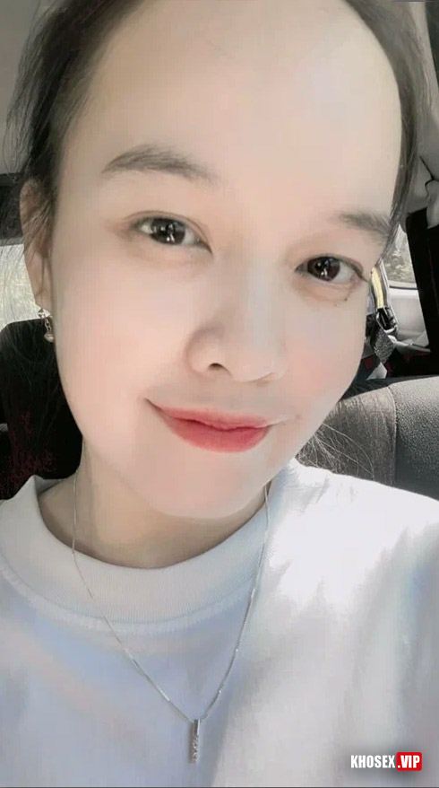 Đụ nhau public bú cu bế lên dập trước cửa phòng trọ - Hình 09