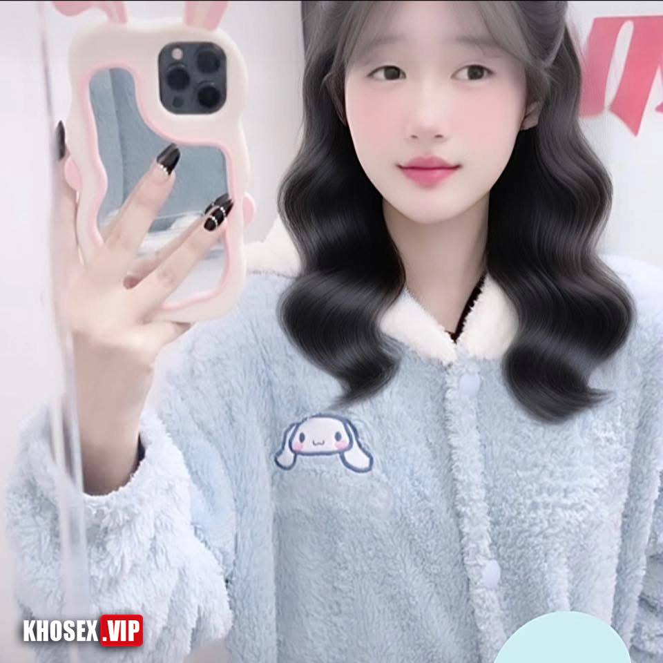 Lộ clip sex Phạm Ngọc Hà địt nhau với người yêu xuất trong - Hình 01