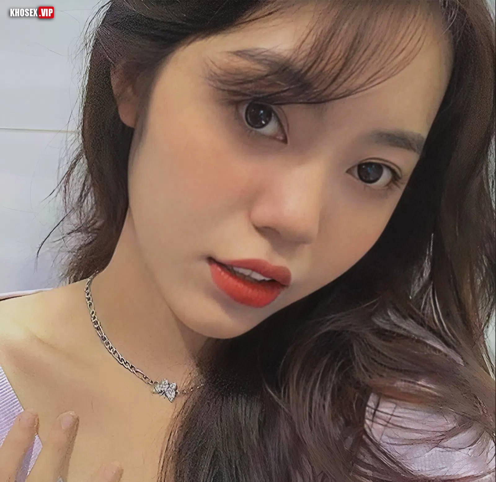 Bé sinh viên vú to cưỡi ngựa rên cực nứng (Full Clip + Pic) - Hình 01