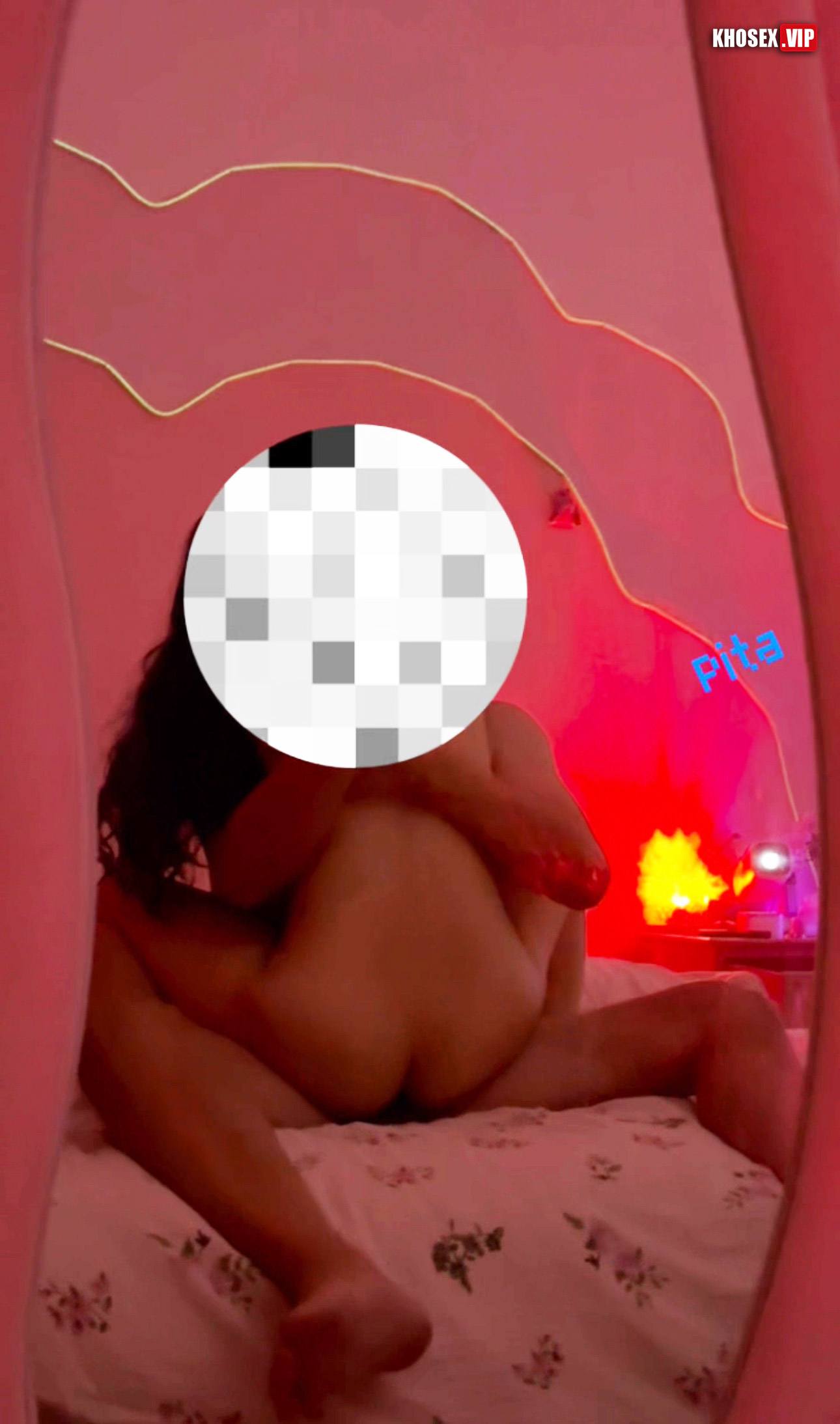 Checker Pita bé yêu sinh viên đòi đi xả lũ ở Homestay mới chịu - Hình 03