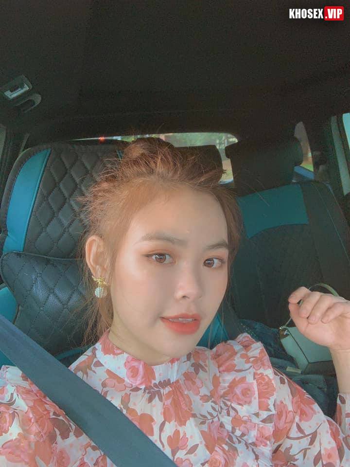 Doggy em sinh viên mông to thích buồi lạ - Hình 02