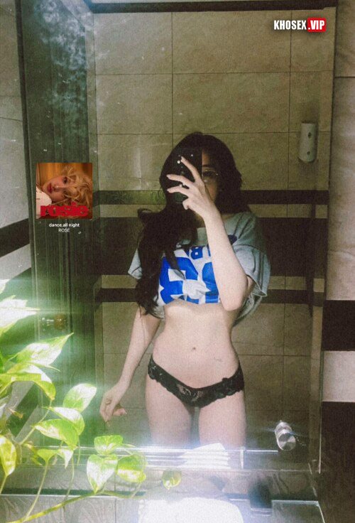 Lộ clip sex Dập lút cán bé Nhi Linhh mông bự - Hình 02