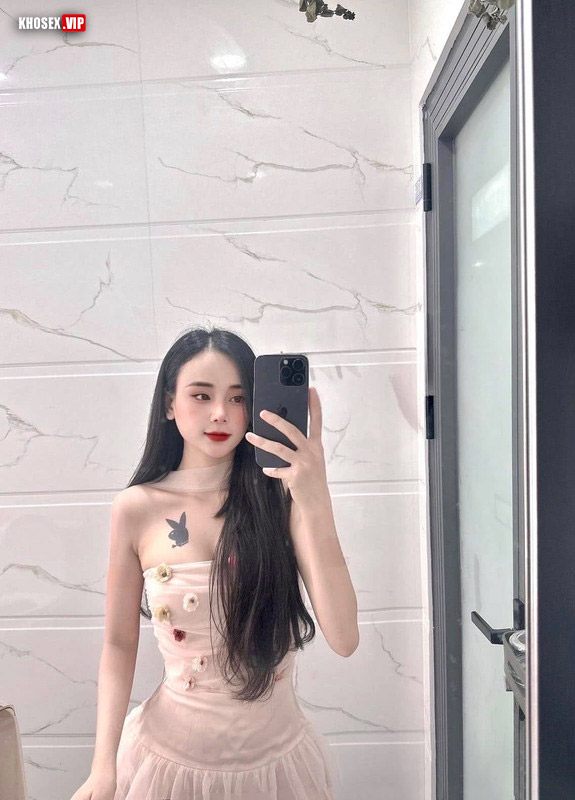 Lộ clip sex địt em Tiểu Long Nữ (Clip + Pic) - Hình 01