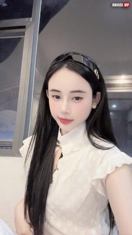 Lộ clip sex địt em Tiểu Long Nữ (Clip + Pic) - Hình 04