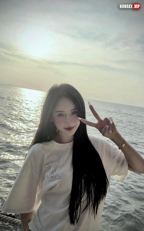 Lộ clip sex địt em Tiểu Long Nữ (Clip + Pic) - Hình 13