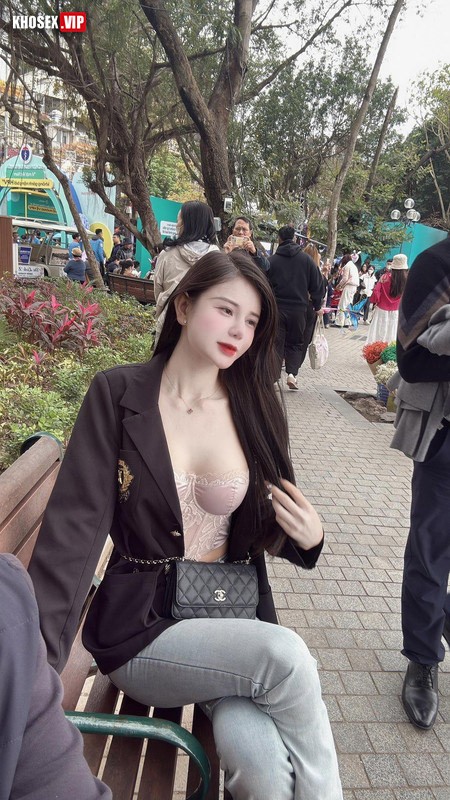 Lộ clip sex địt em Tiểu Long Nữ (Clip + Pic) - Hình 23