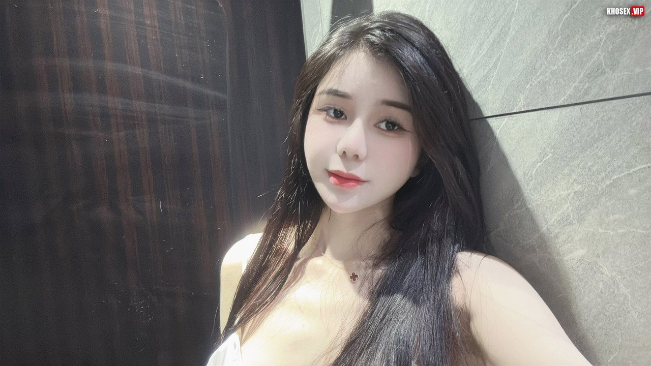 Lộ clip sex địt em Tiểu Long Nữ (Clip + Pic) - Hình 28