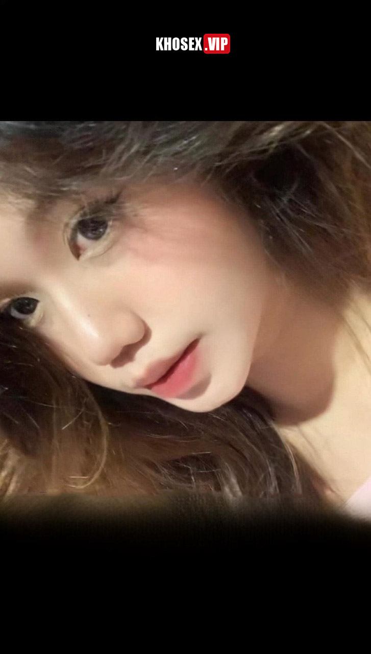 Lộ clip sex Hà My 2k5 học cấp 3 THPT Trương Định - Hình 01