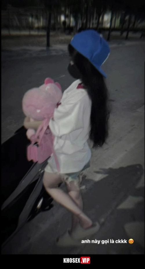 Chịch em người yêu tê hết lồn trên ghế tình yêu - Hình 09