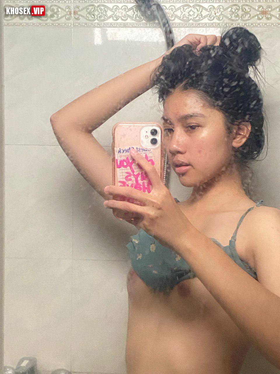 Địt gái xinh mặc lót đỏ bảo anh dập từ từ thôi mà anh dập như máy khâu (Full Clip + Pic) - Hình 07