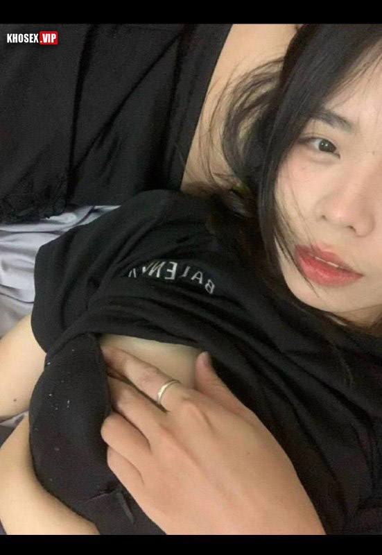 Gái xinh anh đụ sưng cả bím xuất trong - Hình 04