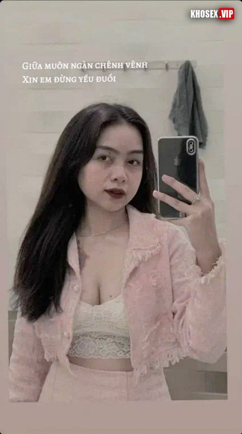 Siêu phẩm em Lê Na 19t (cô chủ nhỏ) ngực bự, bím khít đụ rên cực nứng - Hình 04