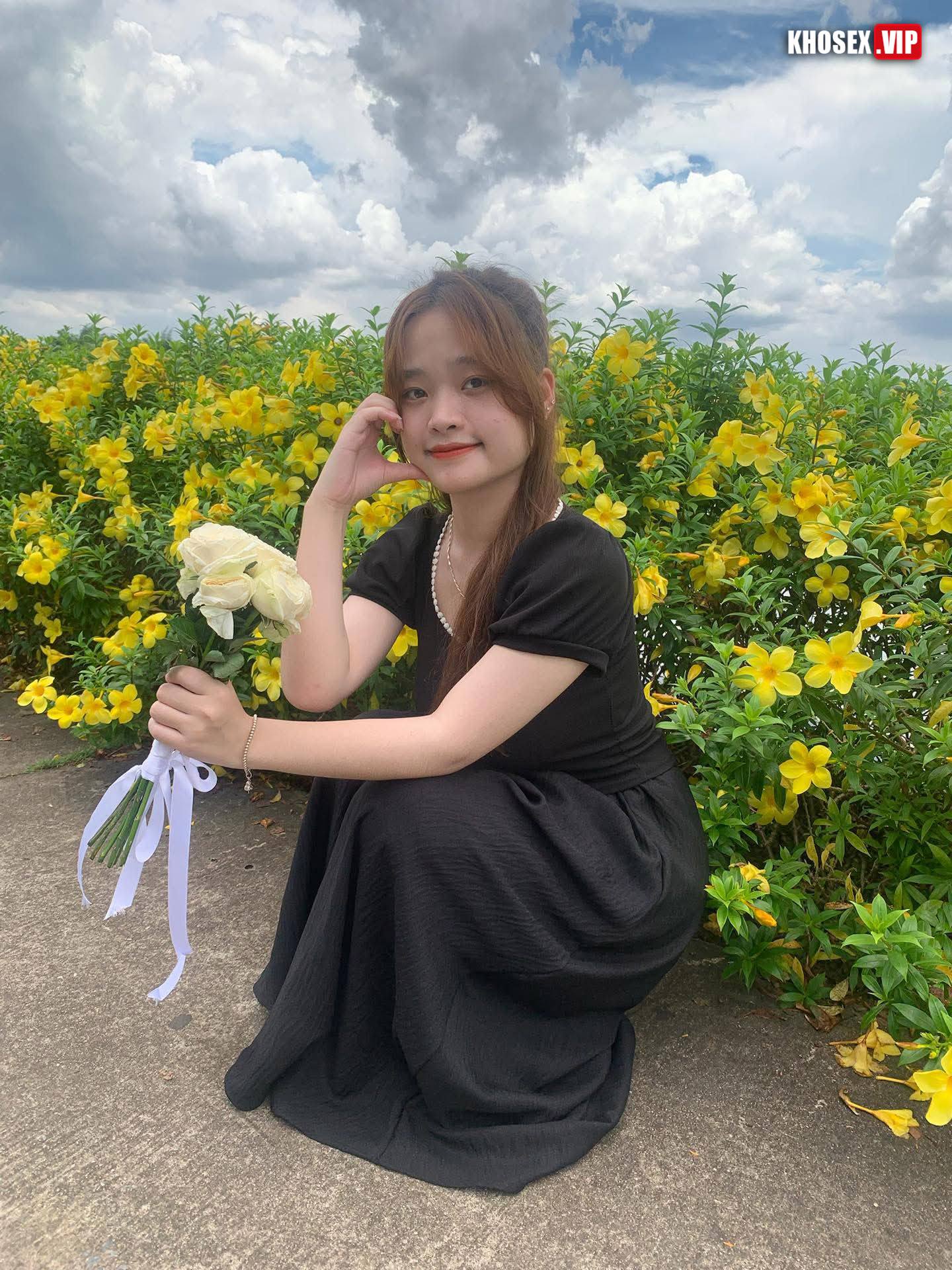 Vợ dâm xinh ngon vl cưỡi ngựa sướng rên rỉ - Hình 02