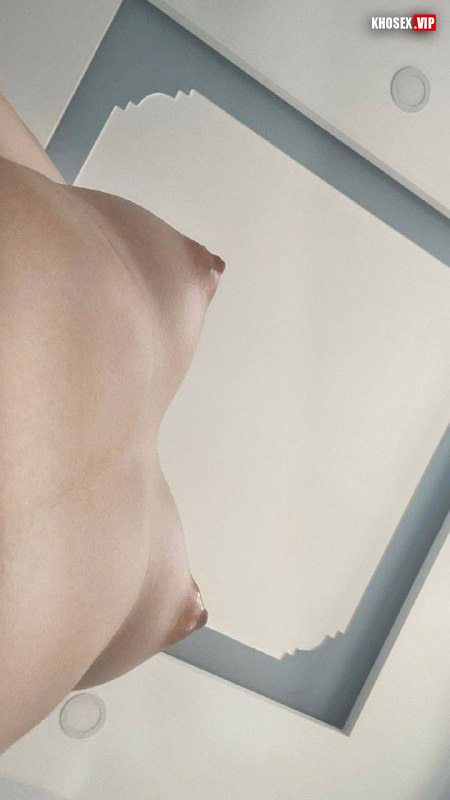 Chịch em gái xinh đeo kính vú to có cái lồn dâm đãng - Hình 09