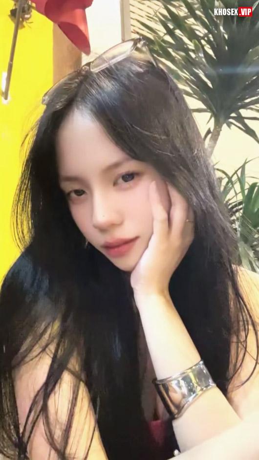 Chịch em Thanh Thảo 2k4 Tân Bình khẩu dâm siêu nứng - Hình 01