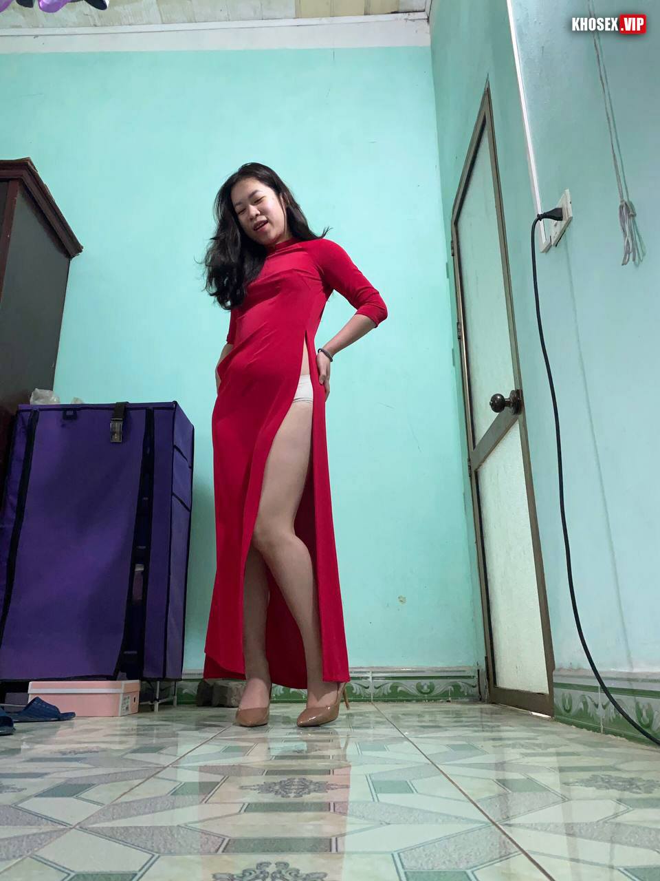 Clip sex Cô giáo Tây Bắc mặc áo dài đỏ địt với chồng cực dâm (Full Clip + Pic) - Hình 01