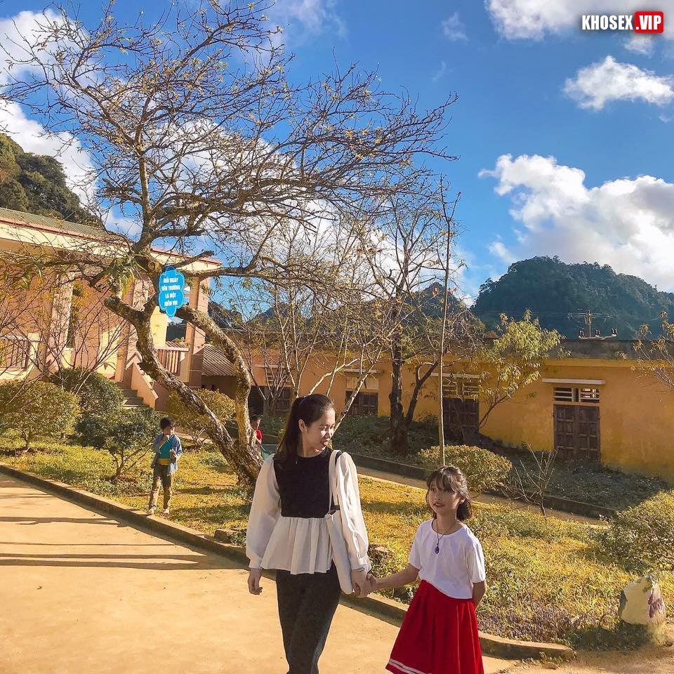 Clip sex Cô giáo Tây Bắc mặc áo dài đỏ địt với chồng cực dâm (Full Clip + Pic) - Hình 51