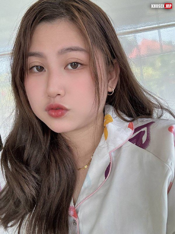 Em người yêu chubby vú sừng trâu dập cực sung trong khách sạn - Hình 02