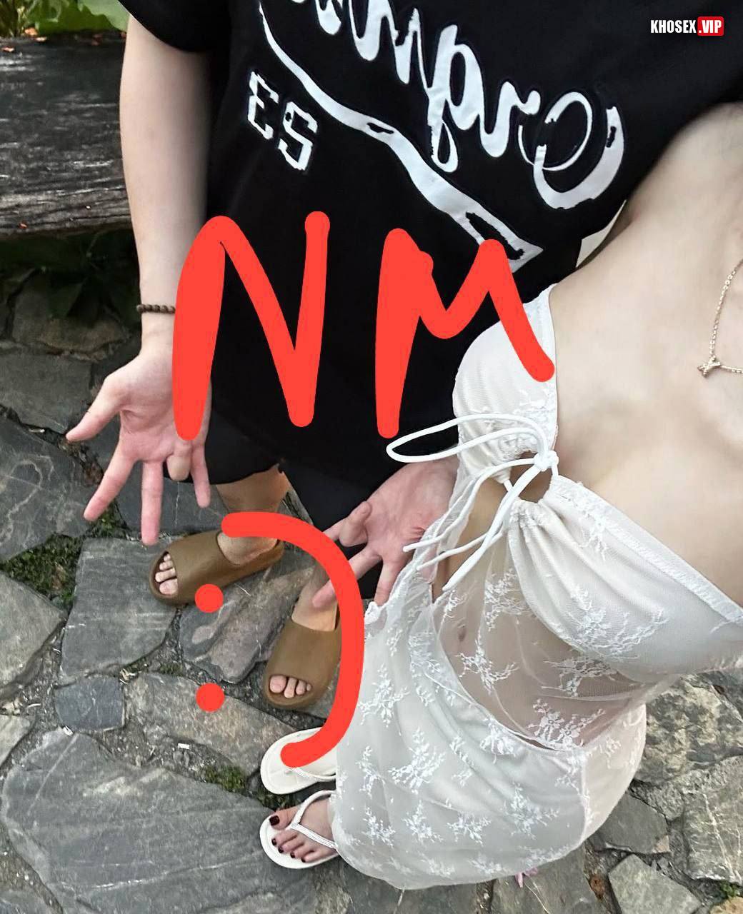 Hà Quỳnh Trang cô bé quàng khăn có cặp vú siêu phẩm lộ clip sex với bạn trai (Full Clip + Pic) - Hình 14