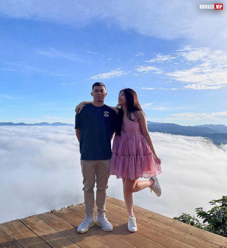 Chịch em ghệ lồn dâm cực xinh kêu to - Hình 09