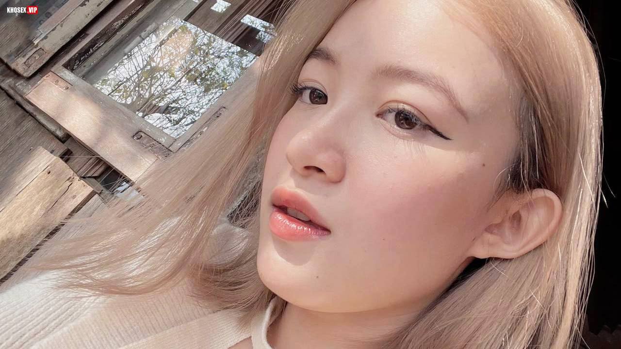 Em mặc bikini nhìn dâm quá em muốn là con đĩ của anh - Hình 01