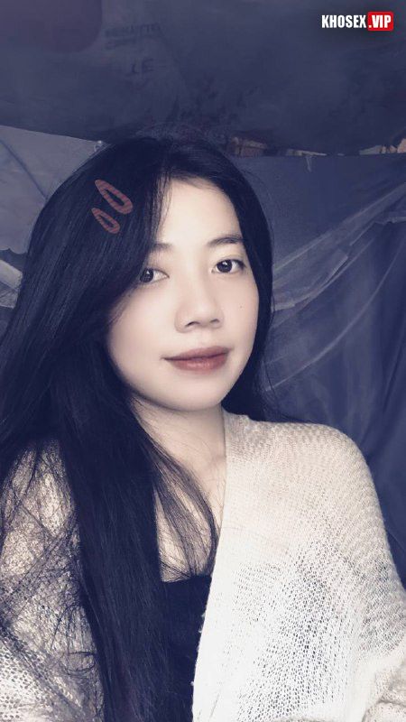 Nứng quá chưa kịp cởi quần đè em ra đụ - Hình 02