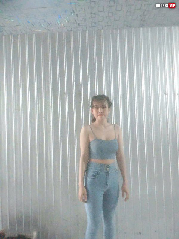 Vợ đang ngủ say chồng vạch quần ra địt cho đỡ nứng - Phần 2 (Full Pic + Clip) - Hình 11