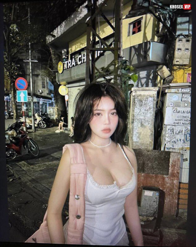 Cặc dài chạm hột le làm em sướng - Hình 02