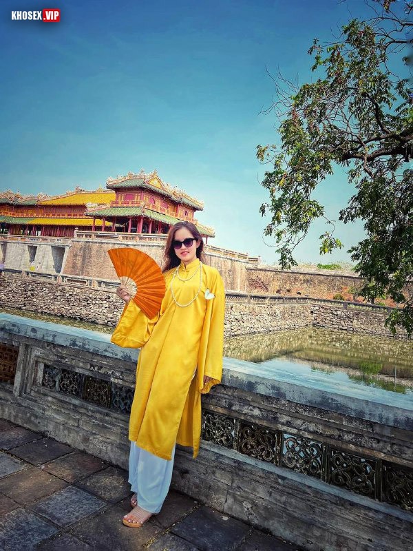 Cặp vợ chồng mới cưới dập nhau cực sung - Hình 07